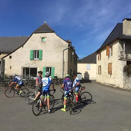 Homestay Les Chambres Au Pied Du Rey Sainte-Colome
