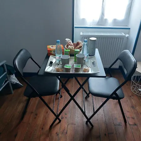 Les Chambres Au Pied Du Rey Homestay
